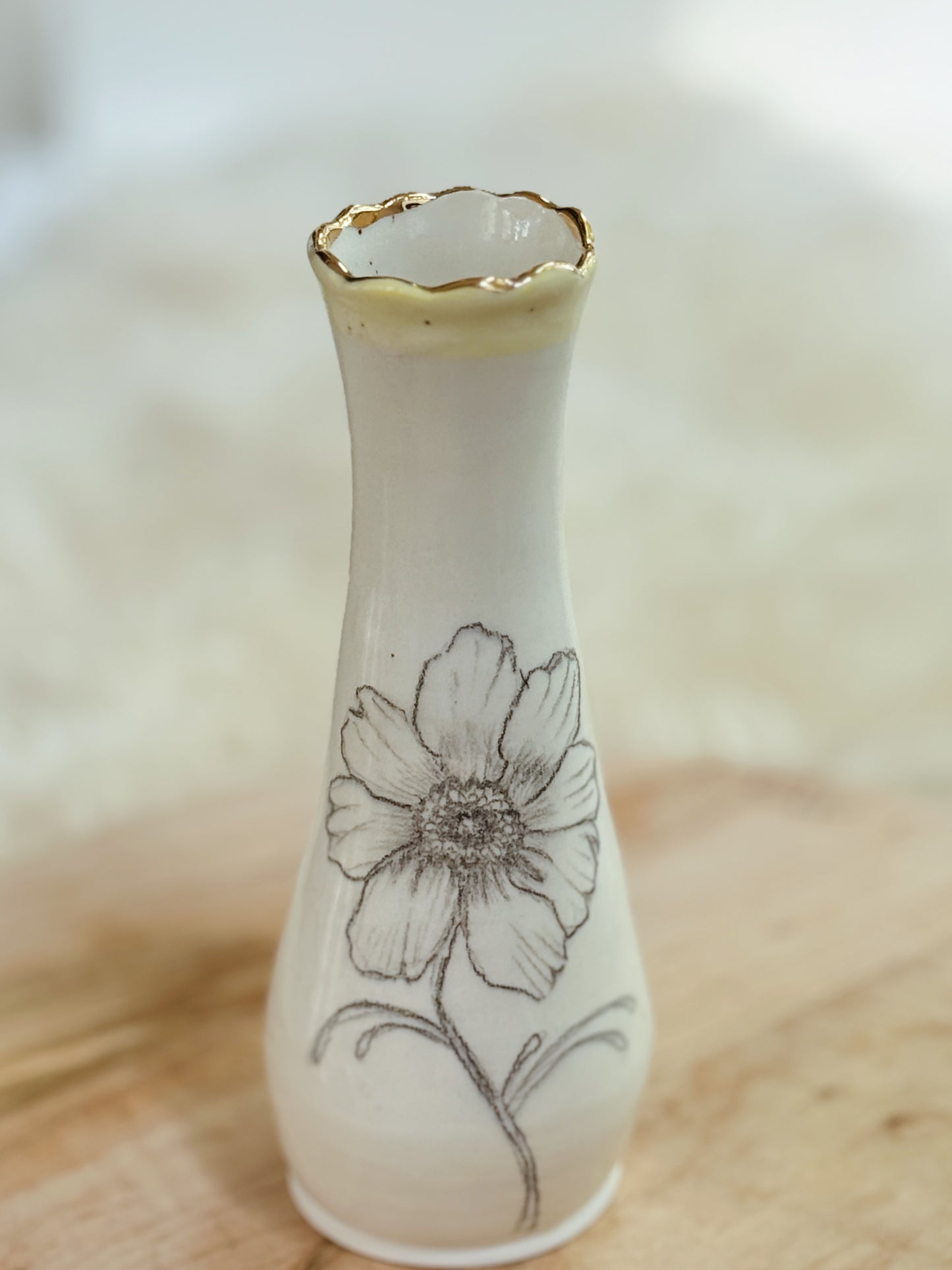 28 | Botany Sketchbook Vase 22k Gold