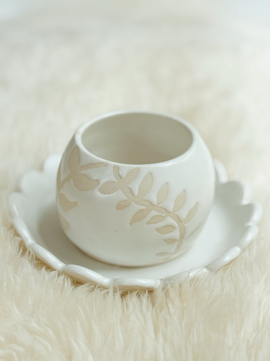08 | Ivy Planter + Petal Plate Set