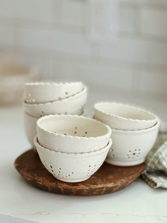 No. 01 | Scalloped Berry Bowl